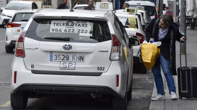alquiler taxi sevilla - Cómo conseguir un taxi en Sevilla