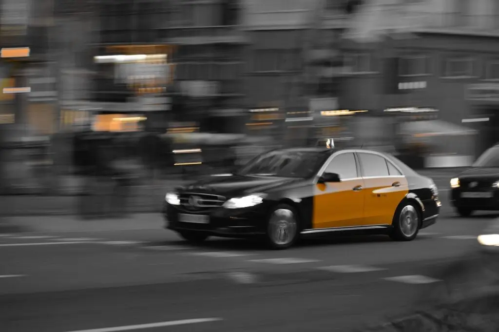 Cómo ir de Aeropuerto Barcelona a estación Sants en taxi - Cómo ir de Aeropuerto Barcelona a estación Sant taxi aeropuerto barcelona a sants - Cómo ir de Aeropuerto Barcelona a estación Sant