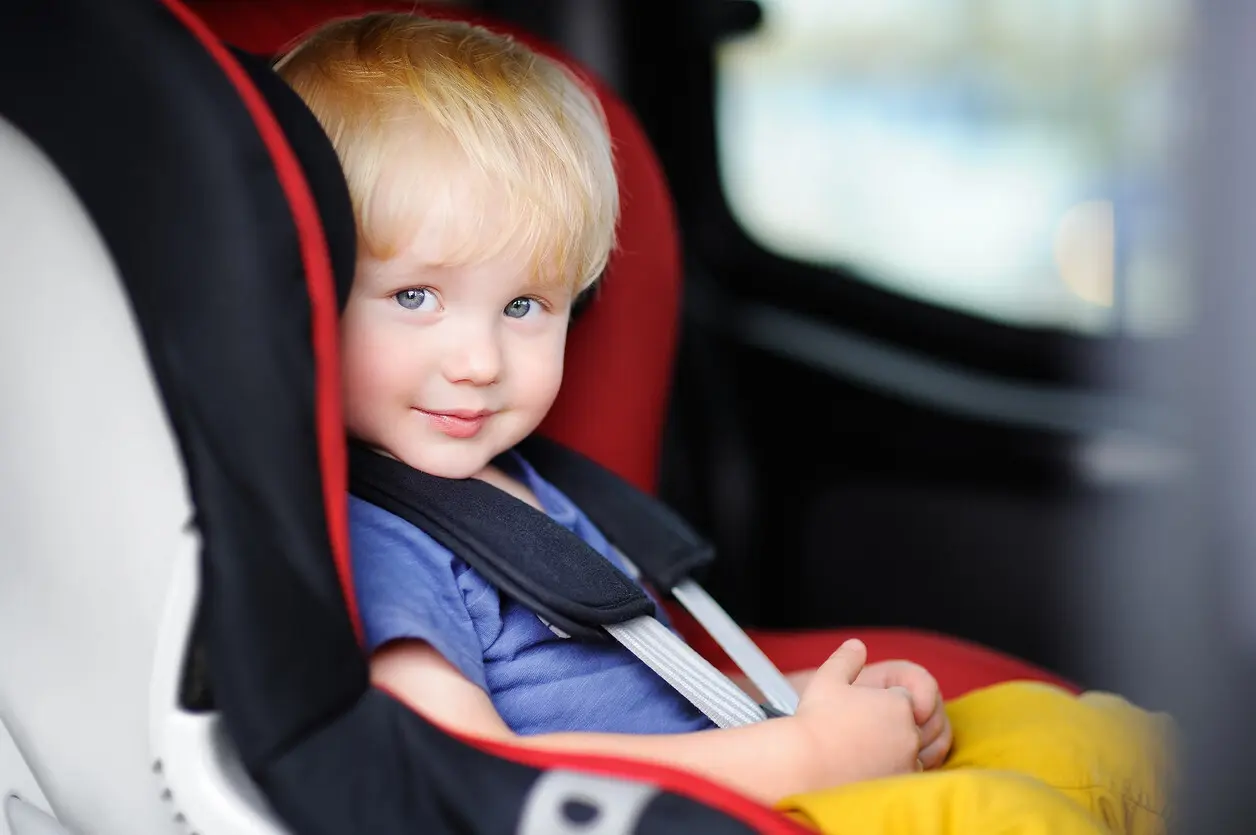 Es obligatorio el uso de silla de bebé en taxi - Cuánto es la multa por no llevar silla de bebé es obligatorio silla de bebe en taxi - Cuánto es la multa por no llevar silla de bebé
