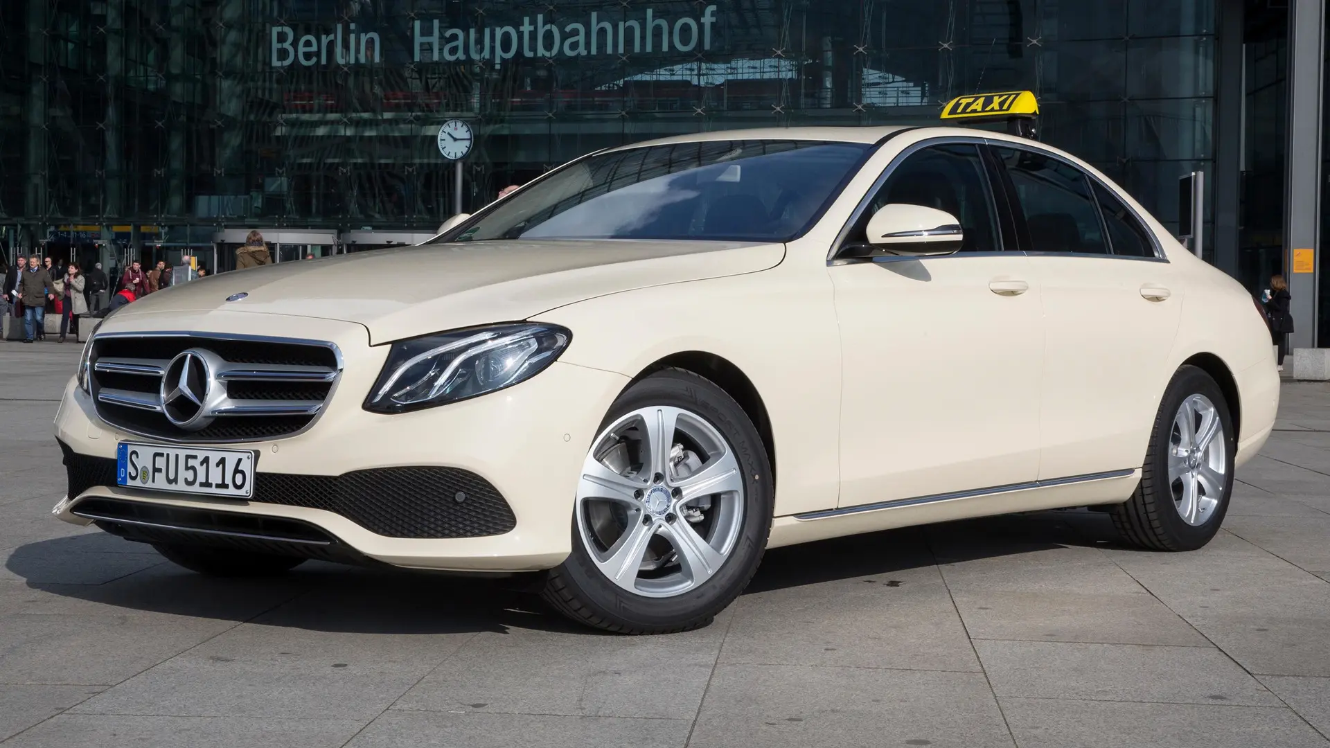 Mercedes Clase E Taxi: Un vehículo de lujo y confort para el transporte de pasajeros - Dónde se fabrica el Mercedes Benz Clase E mercedes clase e taxi - Dónde se fabrica el Mercedes Benz Clase E