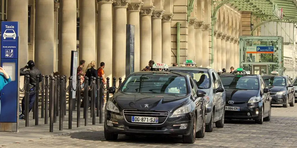 El mejor taxi en París: Cómo usar los taxis en la ciudad de la luz - How do I call a taxi in Paris best taxi in paris - How do I call a taxi in Paris