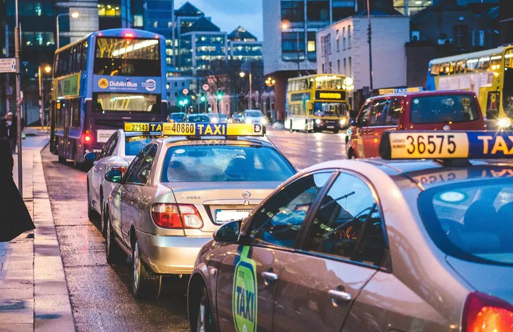 Obtener una licencia de taxi en Dublín - How much does a taxi driver make in Dublin dublin taxi licence - How much does a taxi driver make in Dublin