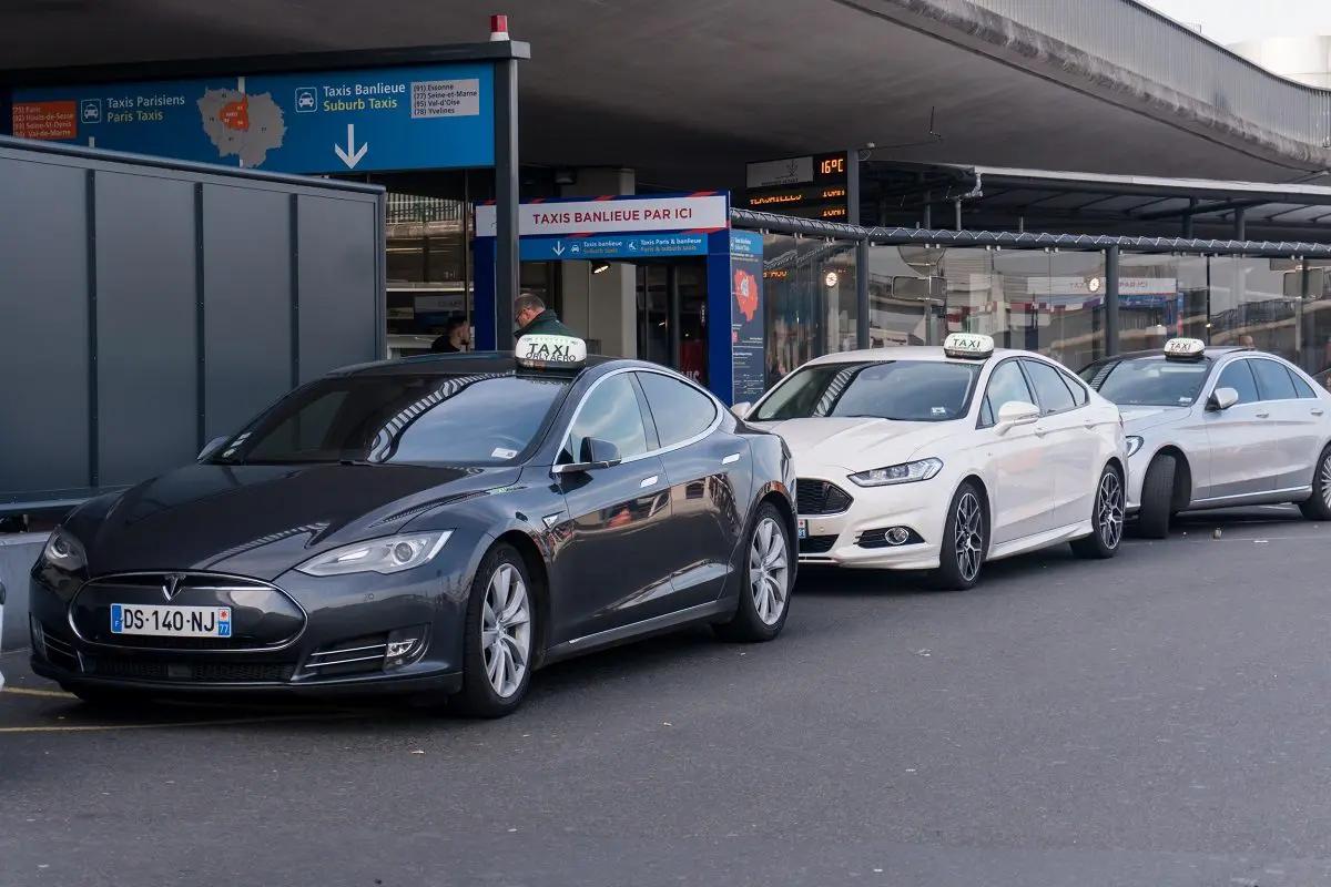orly taxi flat rate - How much is the fare from Orly to Paris