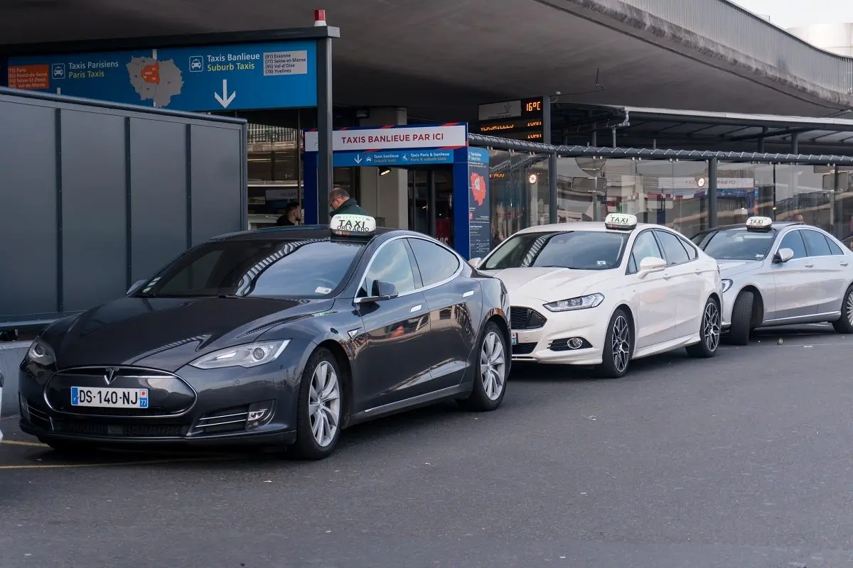 La mejor manera de ir desde el Aeropuerto de Orly a París en taxi - What is the best way to get from Orly Airport to Paris orly airport to paris taxi - What is the best way to get from Orly Airport to Paris